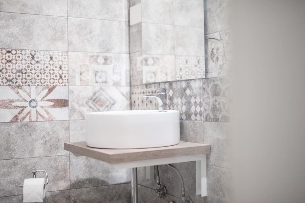 Shabby Apartment @Trastevere Ρώμη Εξωτερικό φωτογραφία